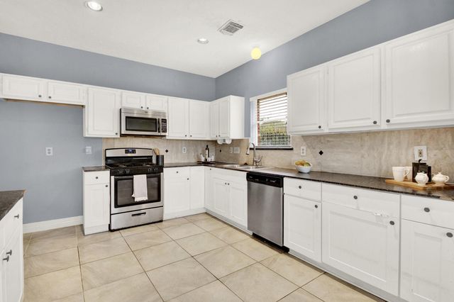 5719 W Vistaglen Loop, Houston, TX 77084