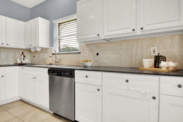 5719 W Vistaglen Loop, Houston, TX 77084