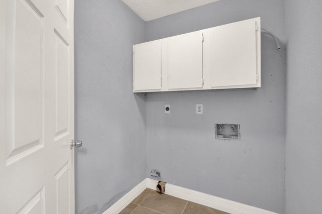5719 W Vistaglen Loop, Houston, TX 77084