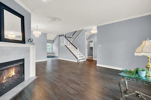 5719 W Vistaglen Loop, Houston, TX 77084