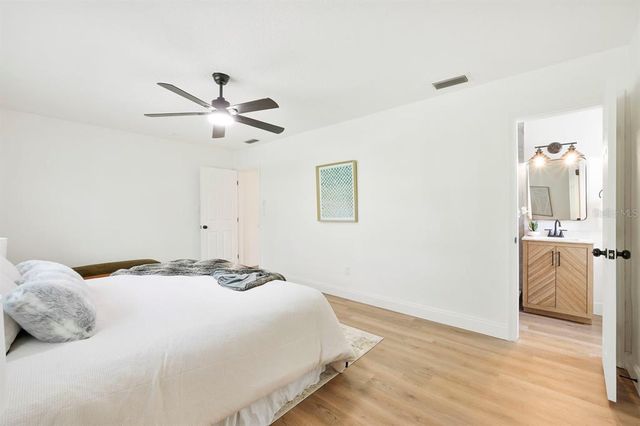 1624 BARRY ROAD, Clearwater, FL 33756