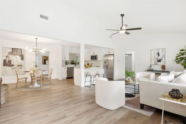 1624 BARRY ROAD, Clearwater, FL 33756
