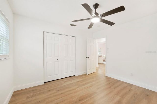 1624 BARRY ROAD, Clearwater, FL 33756