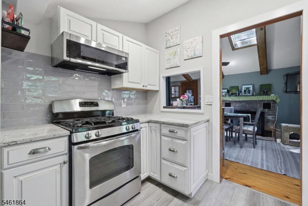 9 Juniper Trl, Kinnelon Boro, NJ 07405 — photo 3