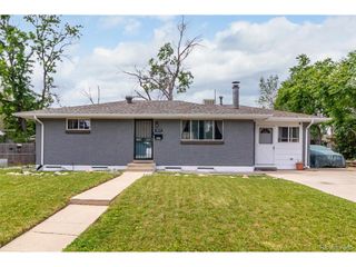 2612 Meadowbrook Dr, Denver, CO 80221