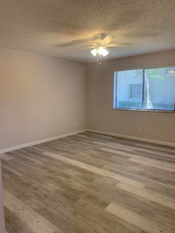 12 Via De Casas Sur 102, Boynton Beach, FL 33426