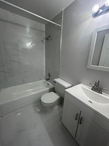 12 Via De Casas Sur 102, Boynton Beach, FL 33426