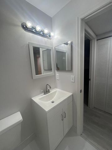 12 Via De Casas Sur 102, Boynton Beach, FL 33426
