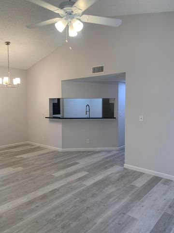 12 Via De Casas Sur 102, Boynton Beach, FL 33426