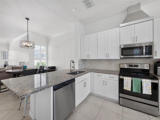 14435 WINDCHIME LANE, Orlando, FL 32837