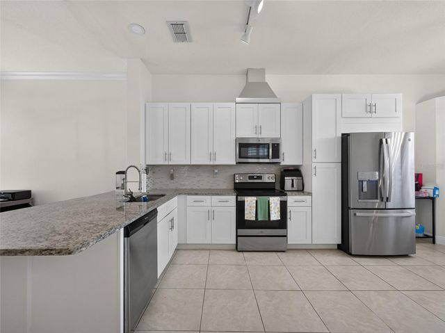 14435 WINDCHIME LANE, Orlando, FL 32837