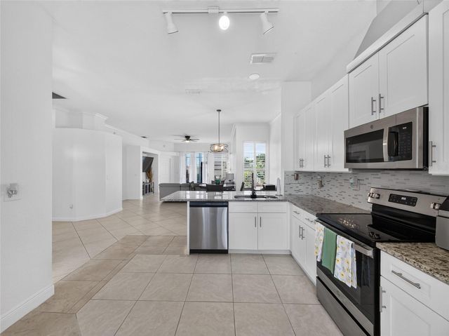 14435 WINDCHIME LANE, Orlando, FL 32837