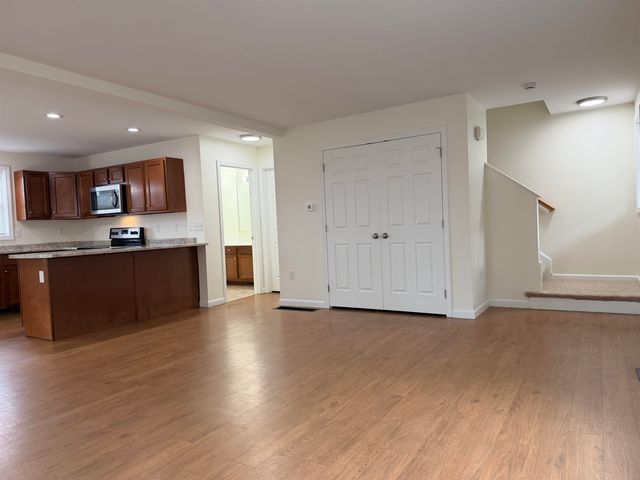 6A Red Oak Way, Boscawen, NH 03303