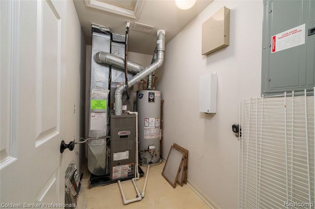 2104 Trailway Court, Commerce Twp, MI 48390