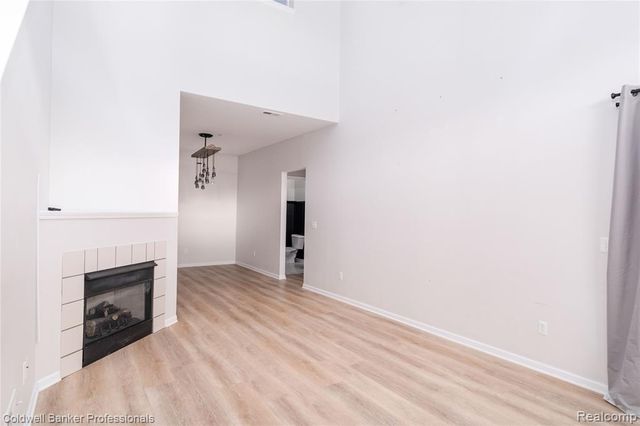 2104 Trailway Court, Commerce Twp, MI 48390