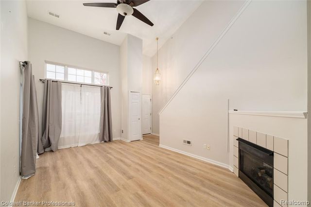 2104 Trailway Court, Commerce Twp, MI 48390