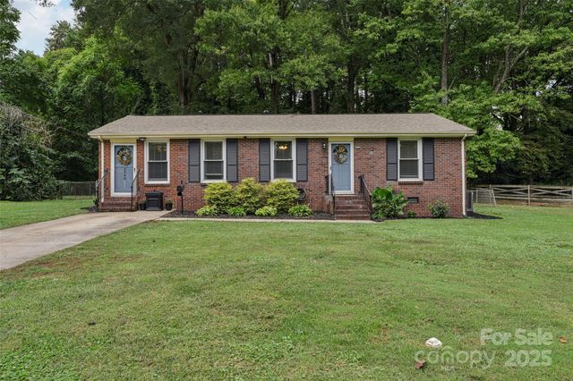 3808 Seaforth Drive, Charlotte, NC 28205