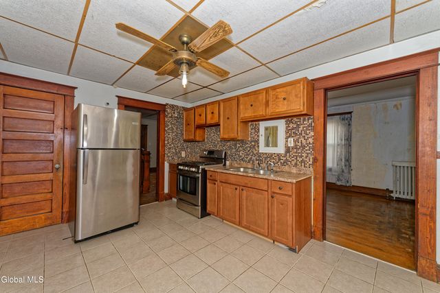 91 Snowden Avenue, Schenectady, NY 12304