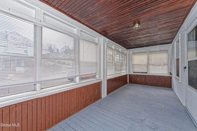 91 Snowden Avenue, Schenectady, NY 12304