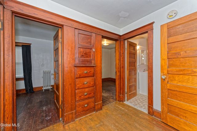 91 Snowden Avenue, Schenectady, NY 12304