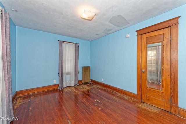 91 Snowden Avenue, Schenectady, NY 12304