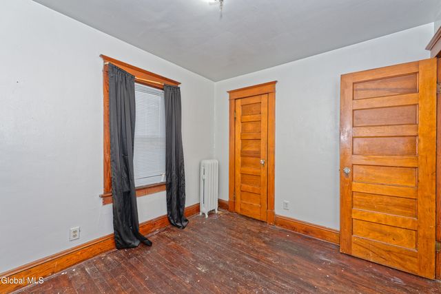 91 Snowden Avenue, Schenectady, NY 12304