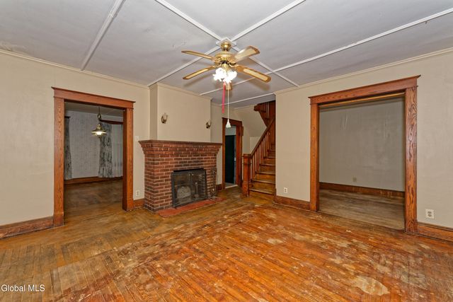 91 Snowden Avenue, Schenectady, NY 12304