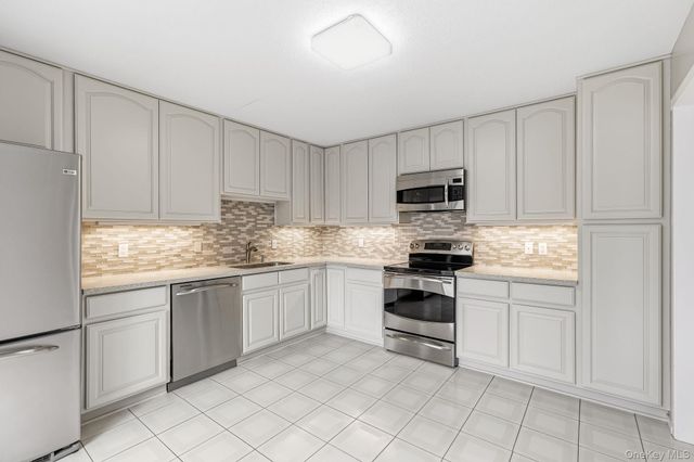 366 Heritage Hills D, Somers, NY 10589