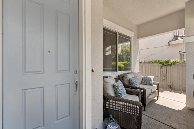 9583 Baypoint Way, Elk Grove, CA 95624