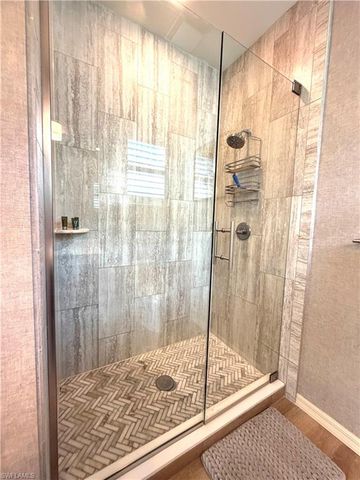 8736 Querce CT, Naples, FL 34114