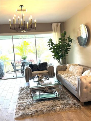 8736 Querce CT, Naples, FL 34114