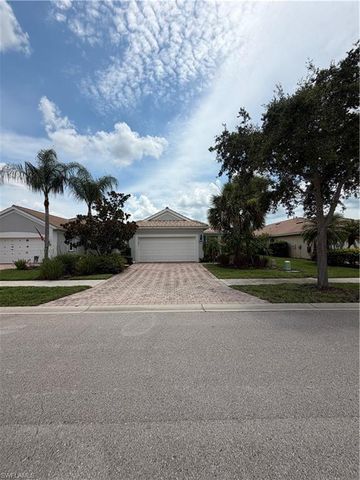 8736 Querce CT, Naples, FL 34114