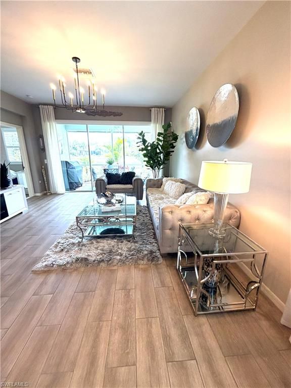 8736 Querce CT, Naples, FL 34114
