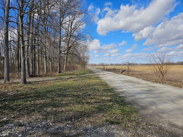 21977 Craig Avenue, Noblesville, IN 46060