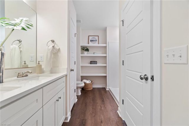 706 Fishermans RD, Norfolk, VA 23503