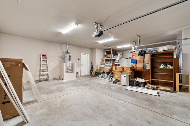 2134 Cadjew Street, Redding, CA 96003