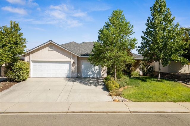2134 Cadjew Street, Redding, CA 96003