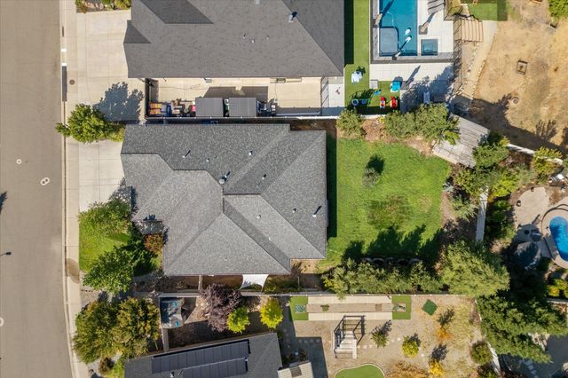 2134 Cadjew Street, Redding, CA 96003