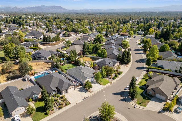 2134 Cadjew Street, Redding, CA 96003