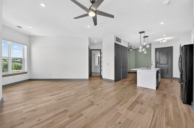 2700 Old Denton Road 2259, Carrollton, TX 75007