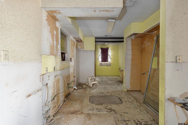 1526 Northridge Dr, Tyler, TX 75702