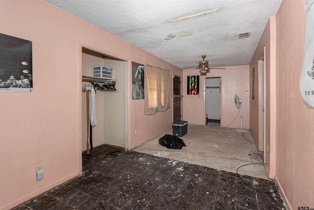 1526 Northridge Dr, Tyler, TX 75702