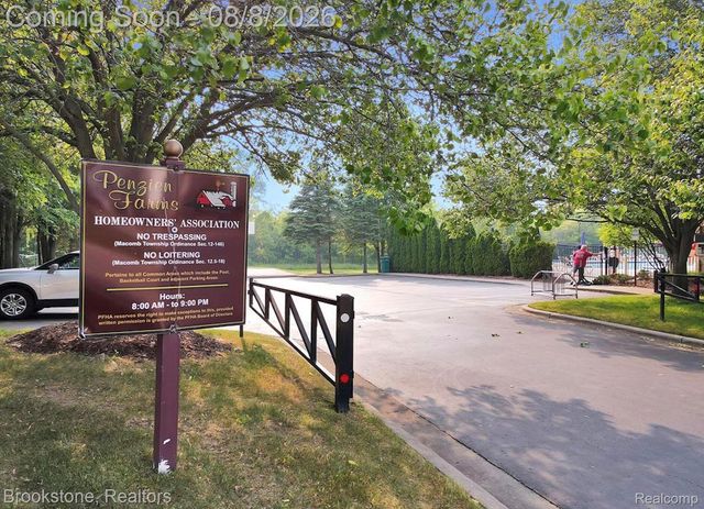 54502 Egmont Key Avenue, Macomb Township, MI 48042