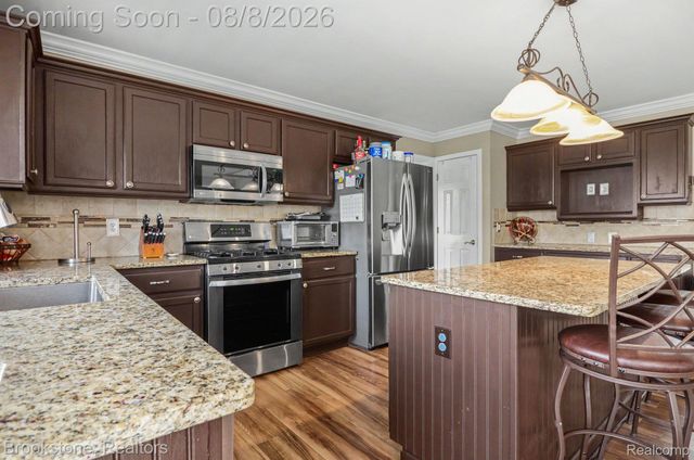 54502 Egmont Key Avenue, Macomb Township, MI 48042