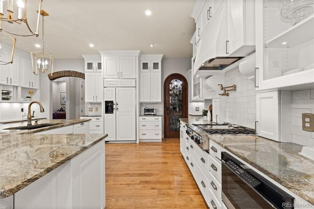 1033 Buffalo Ridge Road, Castle Pines, CO 80108