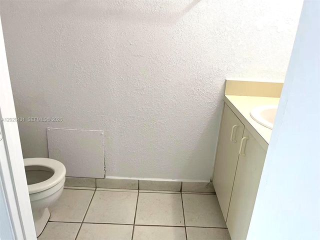 8260 SW 149th Ct 9-203, Miami, FL 33193