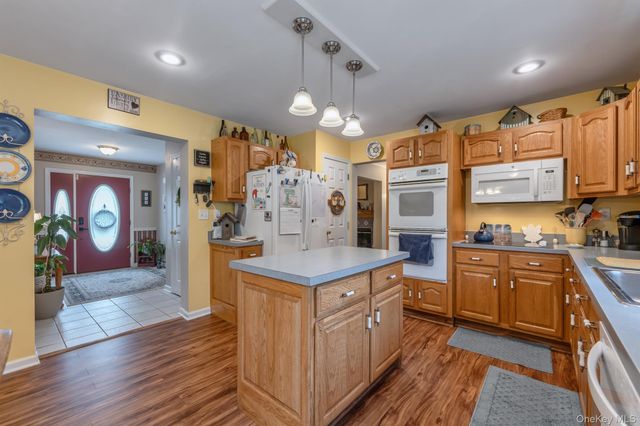 188 Rogers Street, Ulster Park, NY 12487
