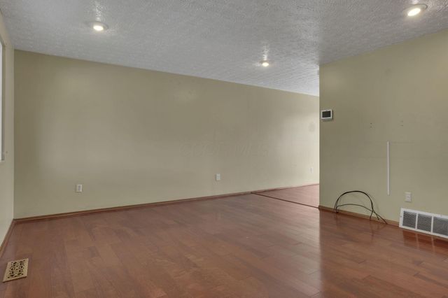 435 Carolann Avenue, Columbus, OH 43207