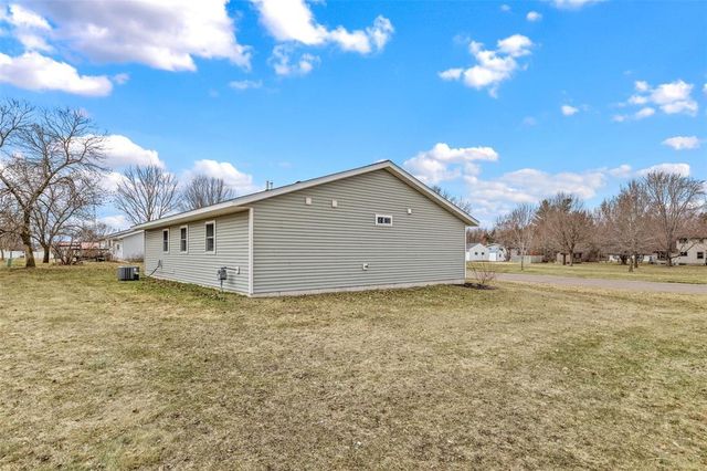 2100 W 26th Avenue, Bloomer, WI 54724