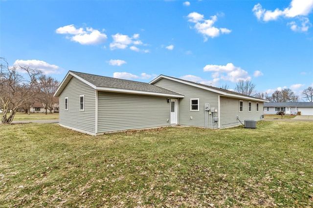 2100 W 26th Avenue, Bloomer, WI 54724